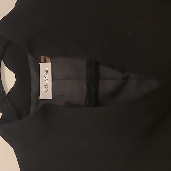 Gorgeous Calvin Klein Dress - Picture 5 of 10